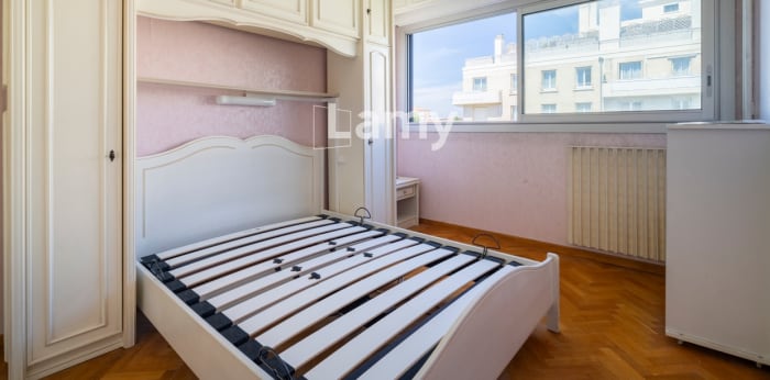 Image 10 sur 13 - Appartement  ·  Vente · Marseille (13005) · 3 pièces · 86m²