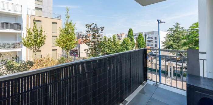 Image 4 sur 11 - Appartement  ·  Vente · Drancy (93700) · 4 pièces · 74m²