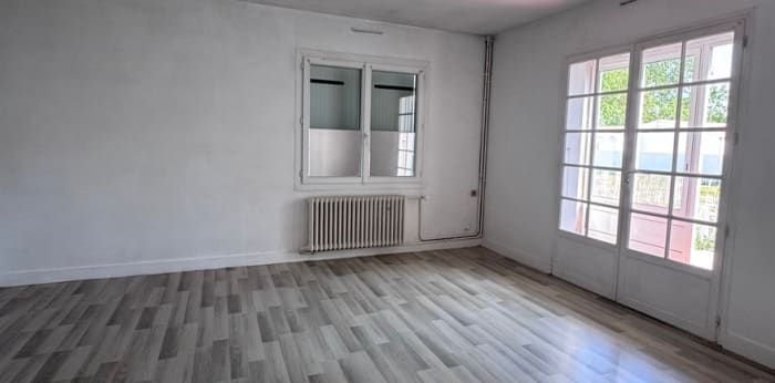 Image 7 sur 10 - Maison/villa  ·  Vente · St Christophe (17220) · 3 pièces · 82m²