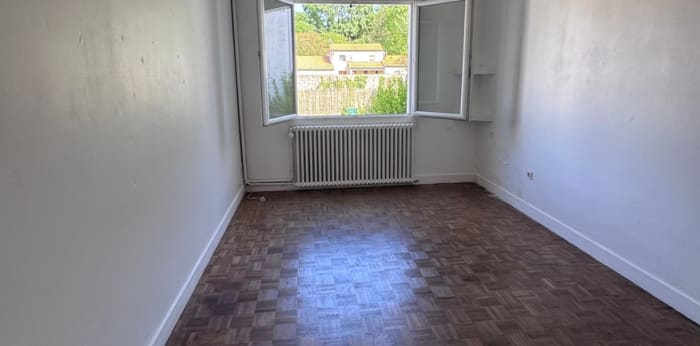 Image 4 sur 10 - Maison/villa  ·  Vente · St Christophe (17220) · 3 pièces · 82m²
