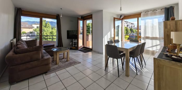 Image 2 sur 16 - Appartement  ·  Vente · Thonon Les Bains (74200) · 3 pièces · 72m²