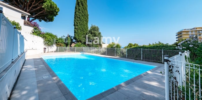 Image 1 sur 13 - Appartement  ·  Vente · Nice (06200) · 2 pièces · 47m²