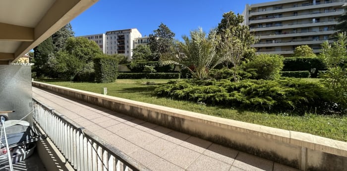 Image 6 sur 8 - Appartement  ·  Vente · Marseille (13005) · 1 pièce · 35m²