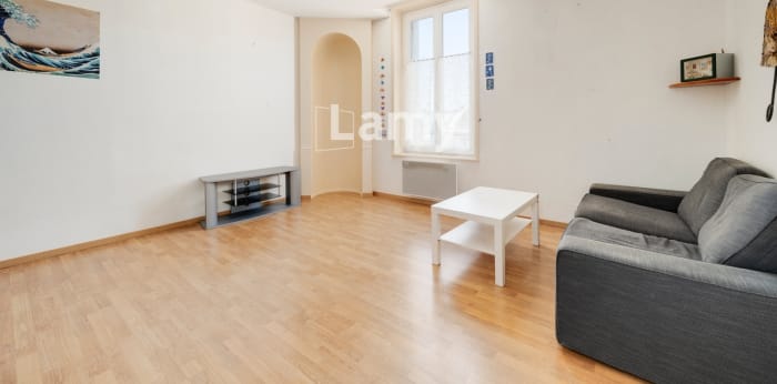 Image 1 sur 9 - Appartement  ·  Vente · Nancy (54000) · 2 pièces · 61m²
