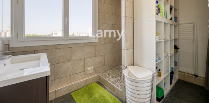 Image 8 sur 10 - Appartement  ·  Vente · Merignac (33700) · 4 pièces · 70m²