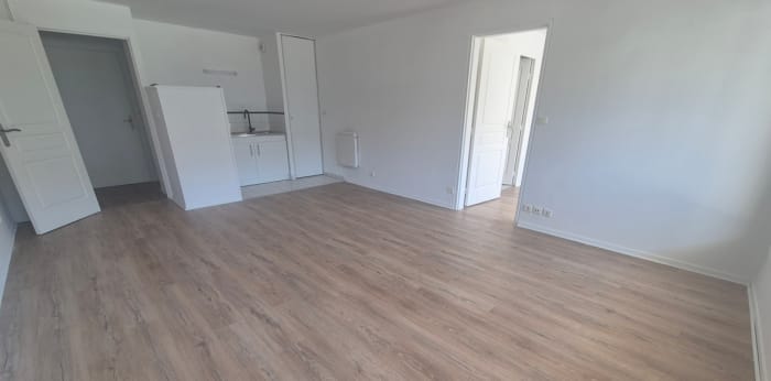 Image 3 sur 7 - Appartement  ·  Vente · Margny Les Compiegne (60280) · 2 pièces · 46m²