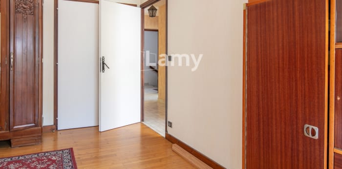 Image 8 sur 12 - Appartement  ·  Vente · Villard De Lans (38250) · 5 pièces · 111m²