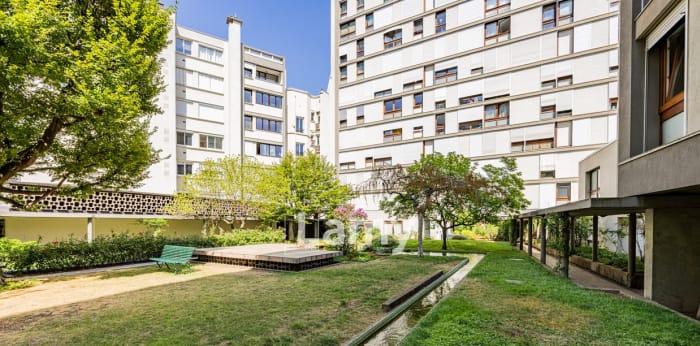 Image 7 sur 11 - Appartement  ·  Vente · Paris (75014) · 1 pièce · 9m²