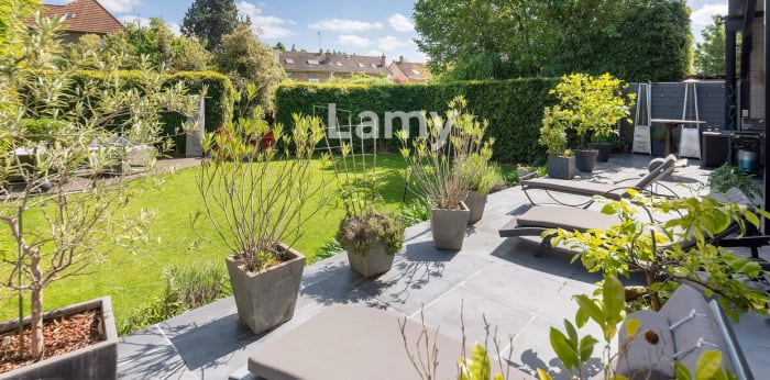 Image 20 sur 30 - Maison/villa  ·  Vente · Corbeil Essonnes (91100) · 10 pièces · 650m²