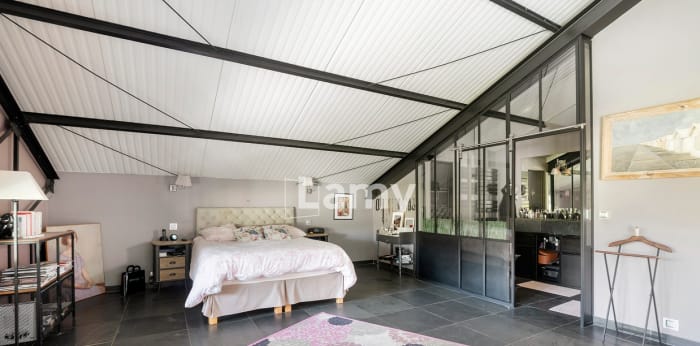 Image 19 sur 30 - Maison/villa  ·  Vente · Corbeil Essonnes (91100) · 10 pièces · 650m²