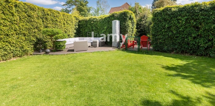 Image 24 sur 30 - Maison/villa  ·  Vente · Corbeil Essonnes (91100) · 10 pièces · 650m²