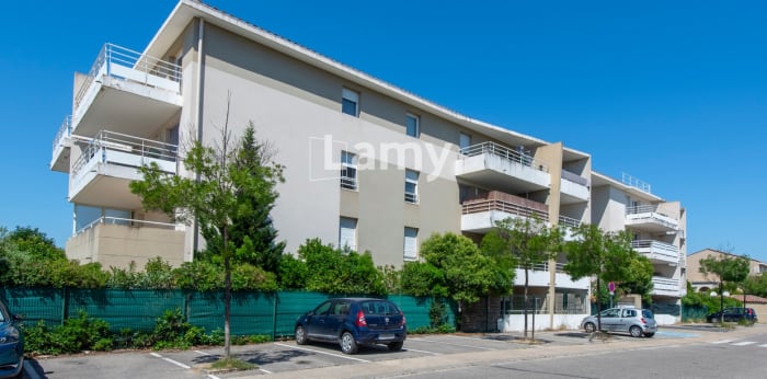 Image 11 sur 23 - Appartement  ·  Vente · St Martin De Crau (13310) · 2 pièces · 41m²