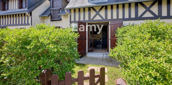 Image 1 sur 11 - Maison/villa  ·  Vente · Cabourg (14390) · 2 pièces · 23m²