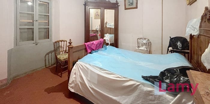 Image 8 sur 15 - Immeuble  ·  Vente · Meyrargues (13650) · 193m²