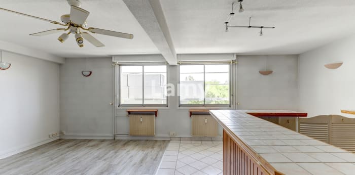 Image 6 sur 10 - Appartement  ·  Vente · Clermont Ferrand (63000) · 2 pièces · 60m²