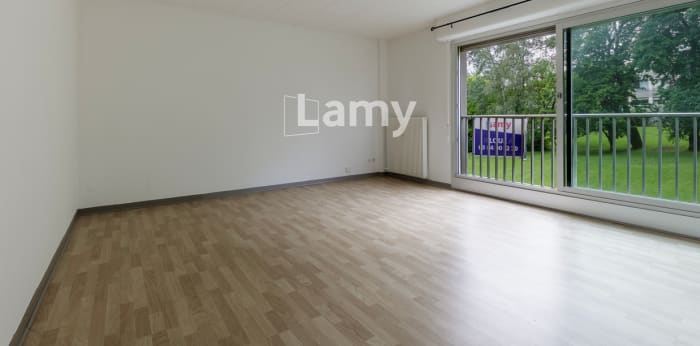 Image 3 sur 8 - Appartement  ·  Vente · Montbeliard (25200) · 2 pièces · 61m²