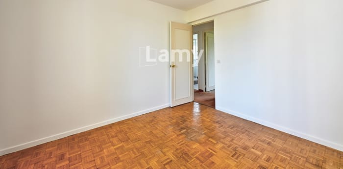 Image 3 sur 13 - Appartement  ·  Vente · Rueil Malmaison (92500) · 3 pièces · 65m²