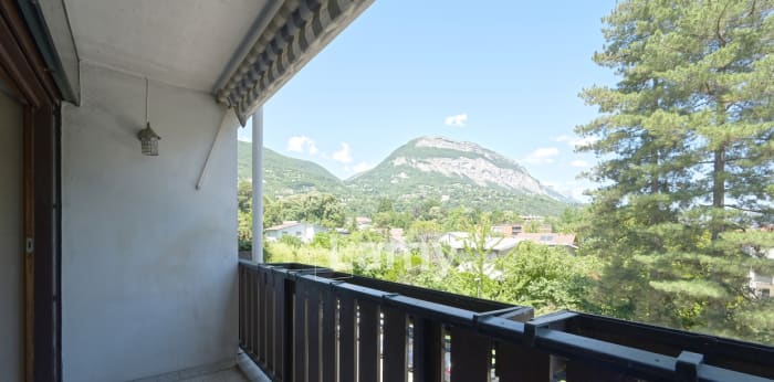 Image 4 sur 11 - Appartement  ·  Vente · 12 Rue Nicolas Boileau (38700) · 4 pièces · 97m²