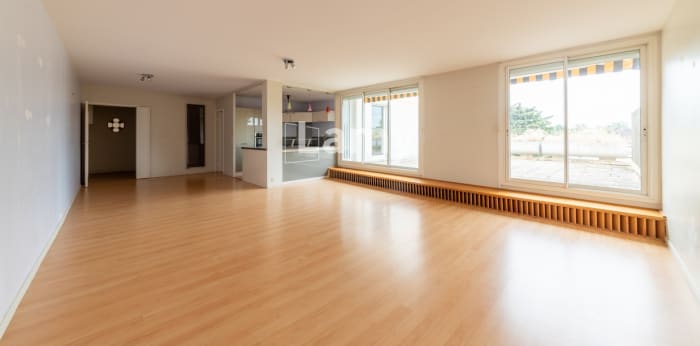 Image 3 sur 14 - Appartement  ·  Vente · Angouleme (16000) · 5 pièces · 100m²