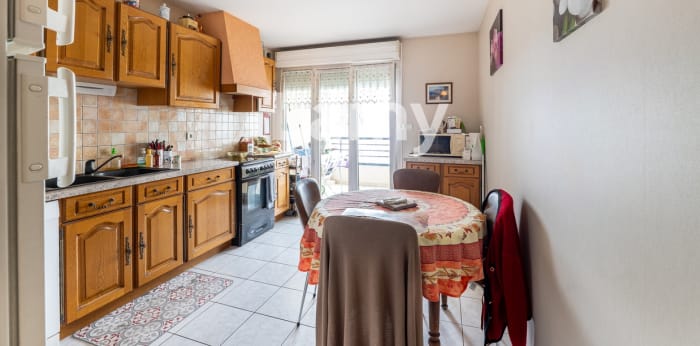 Image 2 sur 6 - Appartement  ·  Vente · Besancon (25000) · 5 pièces · 100m²