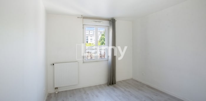 Image 7 sur 10 - Appartement  ·  Vente · Franconville La Garenne (95130) · 2 pièces · 38m²