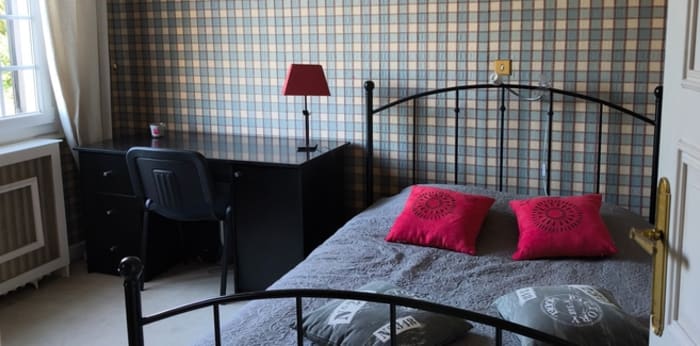 Image 7 sur 8 - Maison/villa  ·  Vente · Cormontreuil (51350) · 10 pièces · 256m²