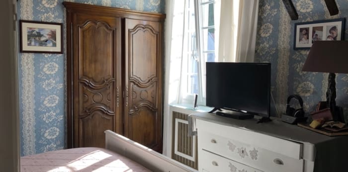 Image 8 sur 8 - Maison/villa  ·  Vente · Cormontreuil (51350) · 10 pièces · 256m²