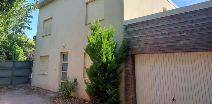 Image 1 sur 8 - Maison/villa  ·  Vente · Chalon Sur Saone (71100) · 5 pièces · 110m²