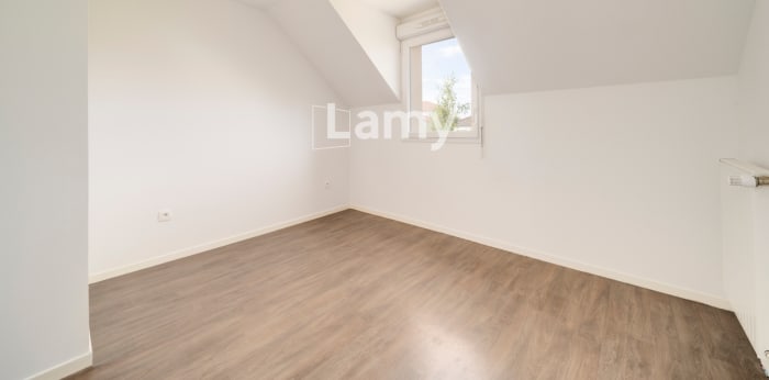 Image 5 sur 12 - Maison/villa  ·  Vente · Tomblaine (54510) · 4 pièces · 84m²