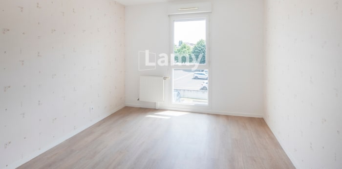 Image 7 sur 10 - Appartement  ·  Vente · St Jean De La Ruelle (45140) · 3 pièces · 60m²