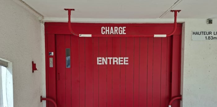 Image 1 sur 6 - Parking/box  ·  Vente · La Grande Motte (34280) · 1 pièce · 13m²