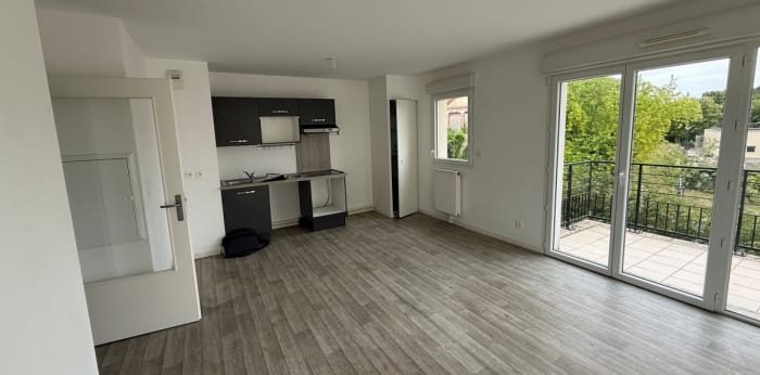 Image 2 sur 9 - Appartement  ·  Vente · La Chapelle St Mesmin (45380) · 3 pièces · 61m²
