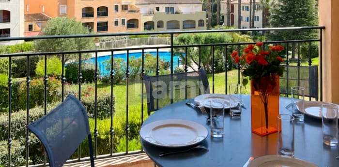 Image 2 sur 18 - Appartement  ·  Vente · Cavalaire Sur Mer (83240) · 4 pièces · 62m²