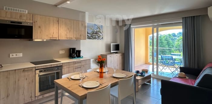 Image 4 sur 15 - Appartement  ·  Vente · Cavalaire Sur Mer (83240) · 3 pièces · 45m²