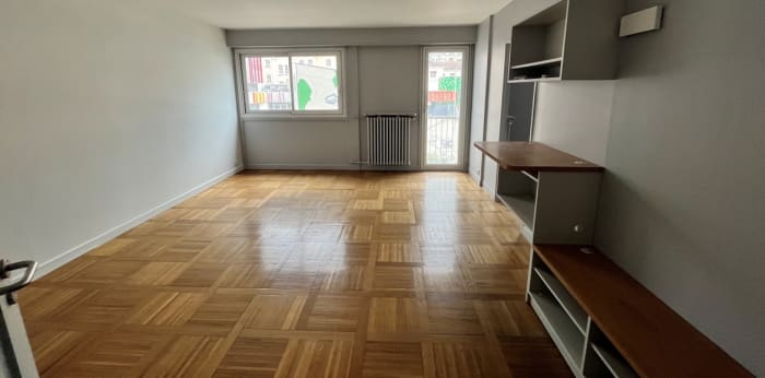 Image 5 sur 8 - Local  ·  Vente · Grenoble (38000) · 6 pièces · 128m²