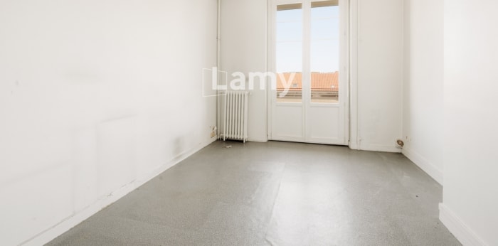 Image 3 sur 11 - Appartement  ·  Vente · Lyon (69006) · 5 pièces · 107m²