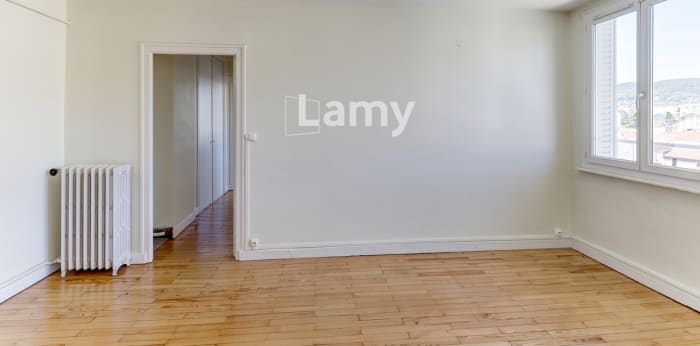 Image 2 sur 9 - Appartement  ·  Vente · Clermont Ferrand (63100) · 3 pièces · 55m²