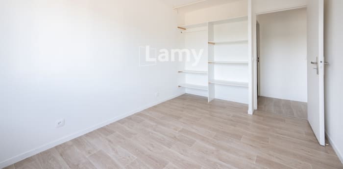 Image 9 sur 12 - Appartement  ·  Vente · Bordeaux (33200) · 3 pièces · 61m²