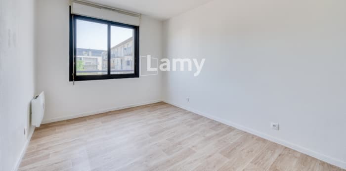 Image 8 sur 12 - Appartement  ·  Vente · Bordeaux (33200) · 3 pièces · 61m²