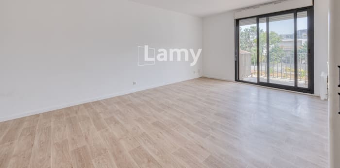 Image 1 sur 12 - Appartement  ·  Vente · Bordeaux (33200) · 3 pièces · 61m²