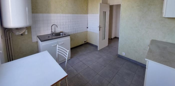 Image 4 sur 8 - Appartement  ·  Vente · Villefranche Sur Saone (69400) · 4 pièces · 70m²