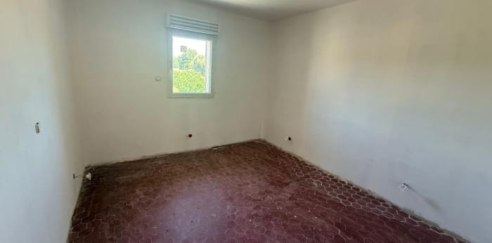 Image 4 sur 8 - Maison/villa  ·  Vente · Gardanne (13120) · 5 pièces · 112m²