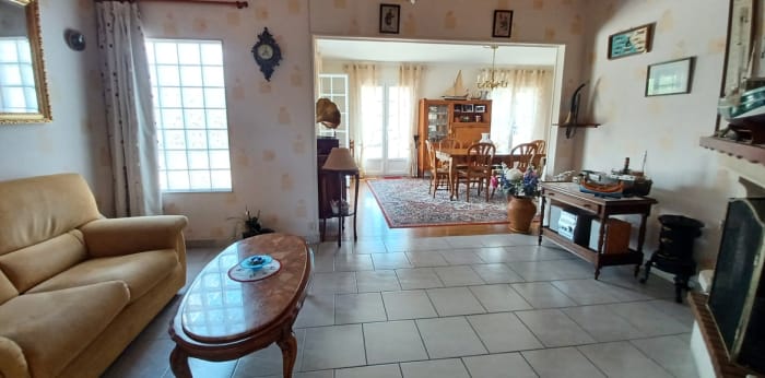 Image 5 sur 10 - Maison/villa  ·  Vente · Royan (17200) · 5 pièces · 108m²