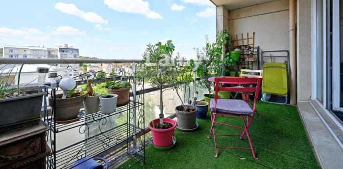 Image 12 sur 13 - Appartement  ·  Vente · Puteaux (92800) · 3 pièces · 74m²