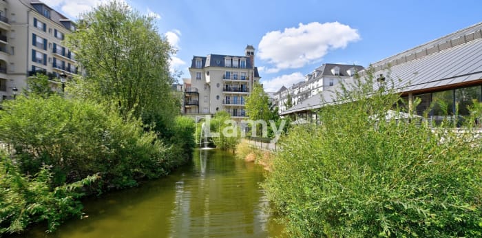 Image 8 sur 13 - Appartement  ·  Vente · Puteaux (92800) · 3 pièces · 74m²