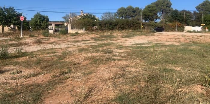 Image 3 sur 3 - Terrain  ·  Vente · Pourrieres (83910) · 600m²