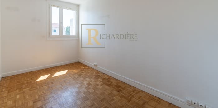 Image 4 sur 15 - Appartement  ·  Vente · Rueil Malmaison (92500) · 4 pièces · 73m²