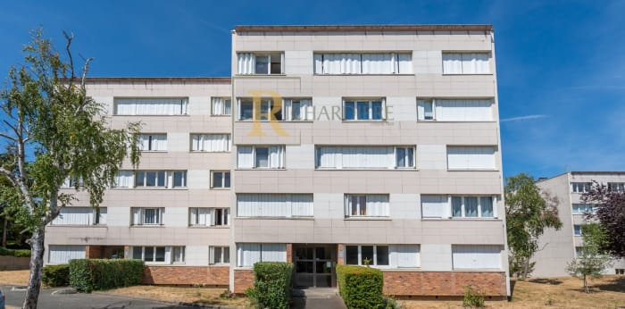 Image 13 sur 15 - Appartement  ·  Vente · Rueil Malmaison (92500) · 4 pièces · 73m²