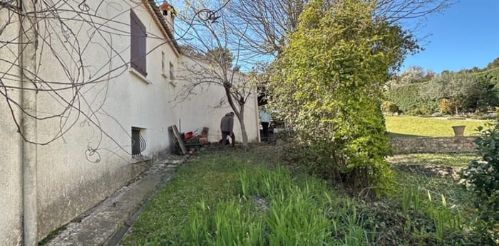 Image 2 sur 3 - Maison/villa  ·  Vente · Bouc Bel Air (13320) · 6 pièces · 150m²