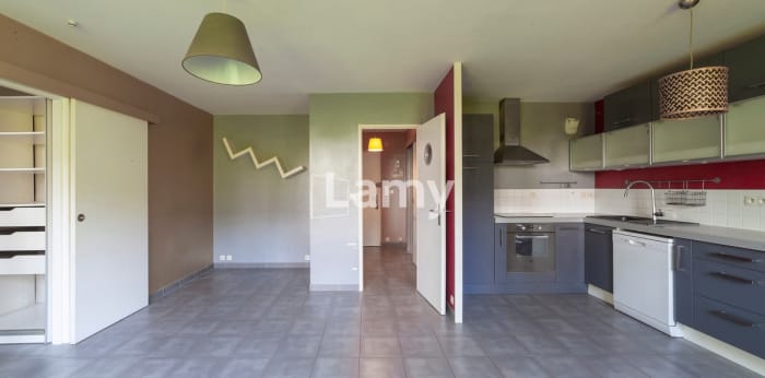 Image 3 sur 10 - Appartement  ·  Vente · Besancon (25000) · 2 pièces · 50m²